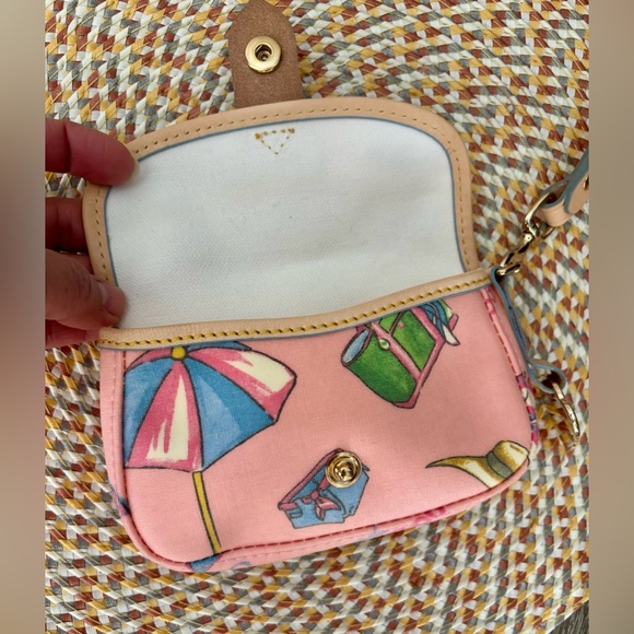 Dooney & Bourke Soft Pink Wristlet Bag Barbicore Preppy small - Picture 6 of 12